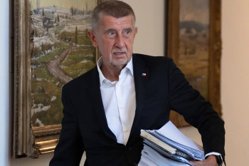 Babiš před střetem o rozpočet odmítá velké škrty