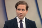 Přijetí eura může otevřít dveře k méně ukázněné rozpočtové politice Přijetí eura může otevřít dveře k méně ukázněné rozpočtové politice