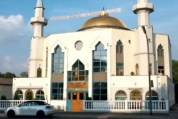 Muezzin v Německu: Konec ticha, nebo začátek konfliktu?