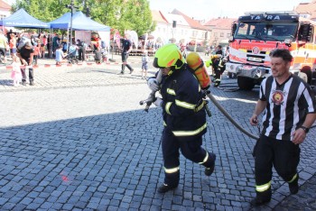 Valdštejnovo náměstí a jeho okolí ožijí májovými slavnostmi