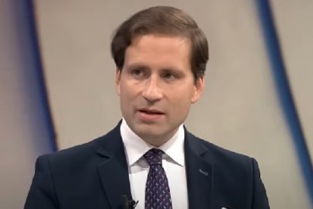 Uhlíkové clo a dražší vstupy znovu dopadají na průmysl, říká Kovanda