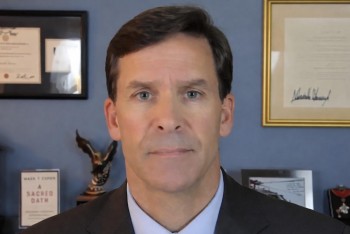 Trump zjišťuje, že Írán není papírový protivník. Esper bez servítek